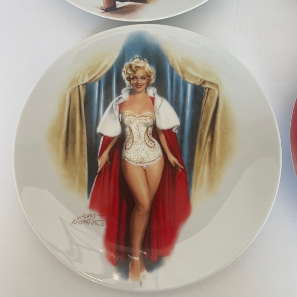 Marilyn Monroe classic designer souvenir plate set from early 90s - Picture 4 of 5